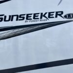 2023 FOREST RIVER SUNSEEKER 2550DSLE full