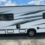 2024 FOREST RIVER SUNSEEKER 2950LE full