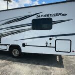 2024 FOREST RIVER SUNSEEKER 2950LE full