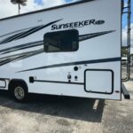 2024 FOREST RIVER SUNSEEKER 2950LE full