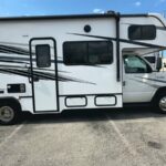 2024 FOREST RIVER SUNSEEKER 2950LE full