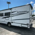 2024 FOREST RIVER SUNSEEKER 2550DSLE full