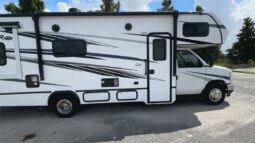 
										2024 Forest River Sunseeker 2550DSLE full									