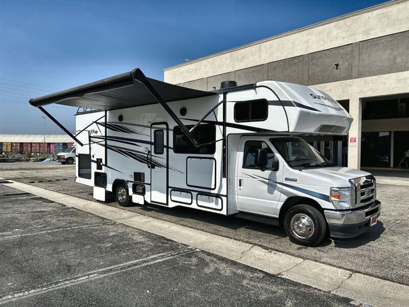 2023 FOREST RIVER SUNSEEKER 3270S