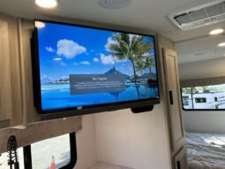 
										2024 Forest River Sunseeker 2550DSLE full									