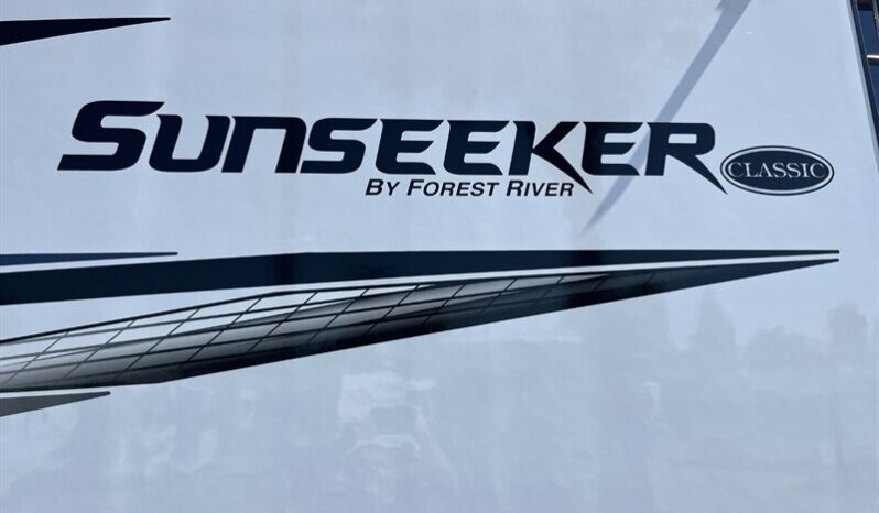 
								2024 Forest River Sunseeker 3010DS full									