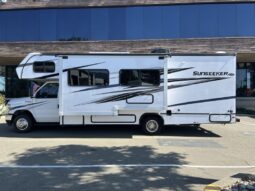 
										2024 Forest River Sunseeker 2550DSLE full									