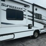 2024 Forest River Sunseeker 2550DSLE full