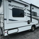 2024 Forest River Sunseeker 2550DSLE full