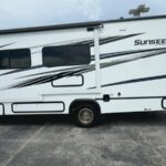 2024 Forest River Sunseeker 2550DSLE full