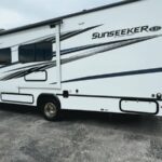 2024 Forest River Sunseeker 2550DSLE full