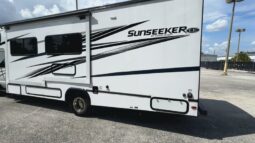 
										2024 Forest River Sunseeker 2550DSLE full									