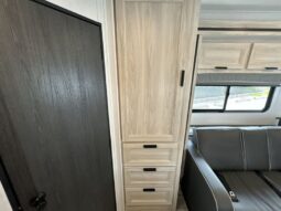 
										2024 Forest River Sunseeker 2550DSLE full									