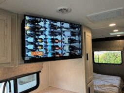 
										2023 Forest River Sunseeker 2550DSLE full									