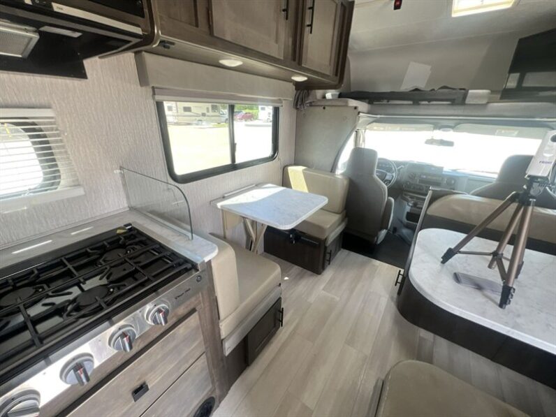 
								2023 Coachmen Leprechaun 230CB full									