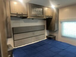 
										2023 Coachmen Pursuit 31BH full									