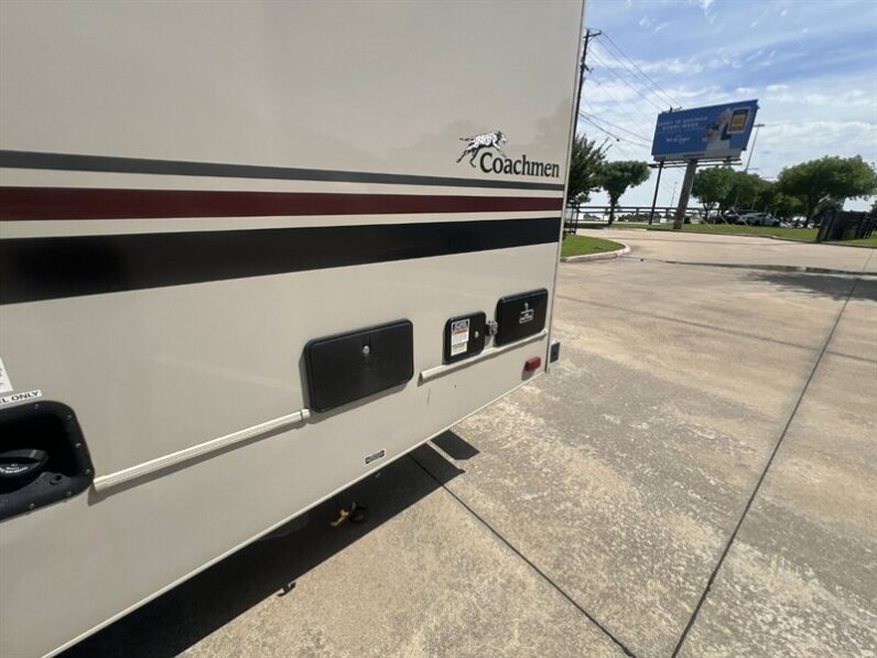 
								2023 Coachmen Leprechaun 230CB full									