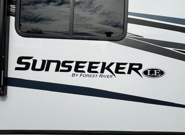 
								2024 Forest River Sunseeker 2950LE full									