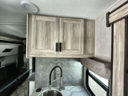 
										2023 Forest River Sunseeker 3250DSLE full									