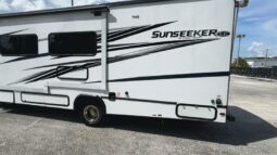 
										2024 Forest River Sunseeker 2550DSLE full									