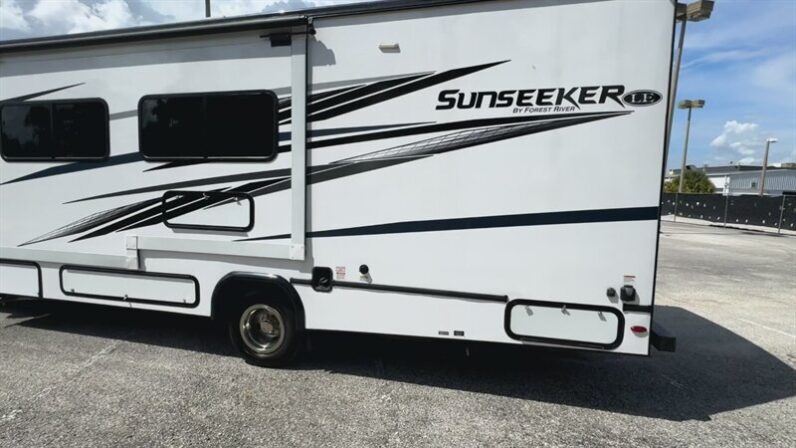 2024 Forest River Sunseeker 2550DSLE