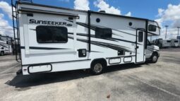 
										2024 Forest River Sunseeker 2550DSLE full									