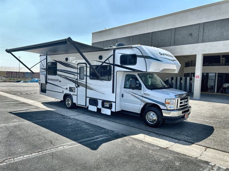 2024 Forest River Sunseeker 2950LE