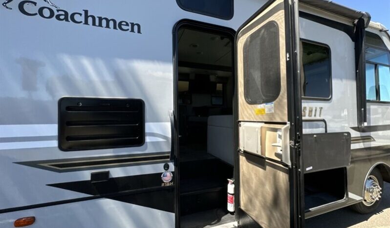 
								2023 Coachmen Pursuit 31BH full									