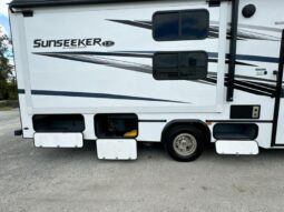 
										2023 Forest River Sunseeker 3250DSLE full									