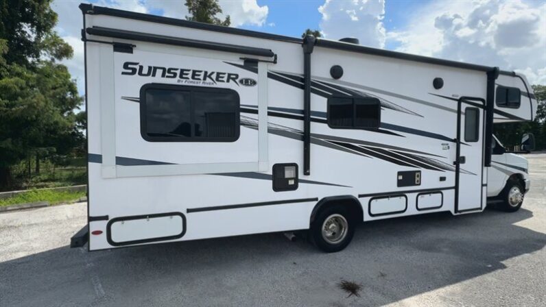 2024 Forest River Sunseeker 2550DSLE