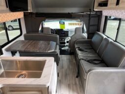 
										2024 Forest River Sunseeker 2950LE full									