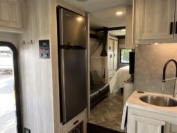 
										2023 Forest River Sunseeker 3250DSLE full									