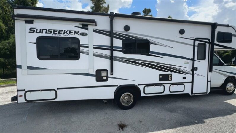 2024 Forest River Sunseeker 2550DSLE