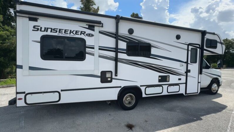 2024 Forest River Sunseeker 2550DSLE