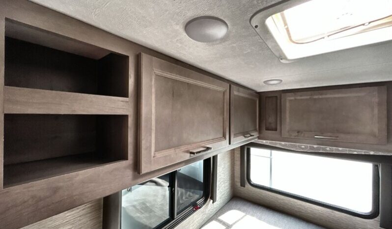 
								2023 Winnebago Solis 59PX full									