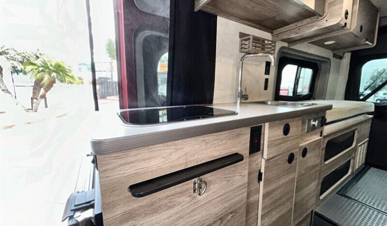 
								2023 Winnebago Solis 59PX full									