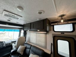 
										2024 Coachmen Pursuit 31BH full									