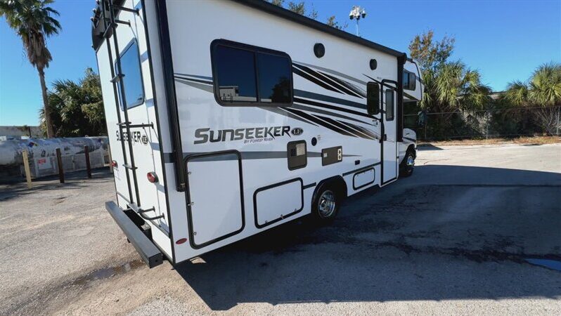 
								2024 Forest River SUNSEEKER 2150SLE full									