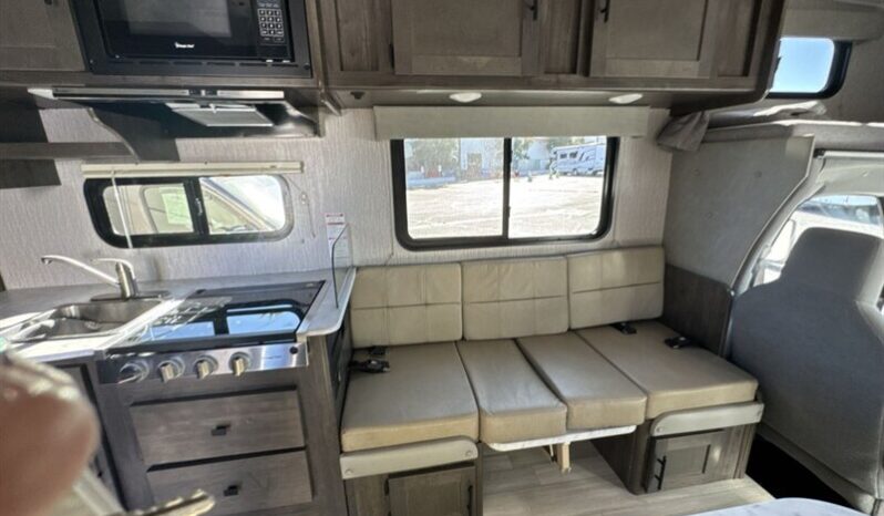 
								2023 Coachmen Leprechaun 230CB full									