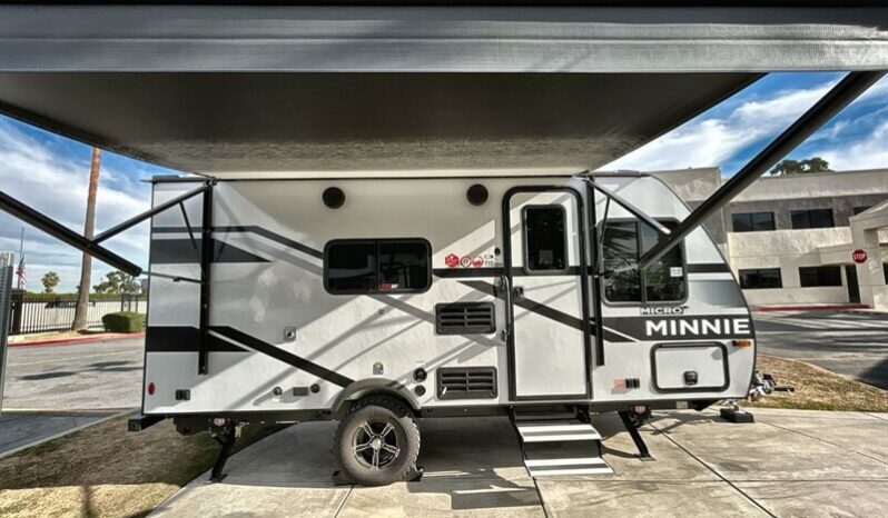 
								2024 Winnebago Micro Minnie 1700 full									