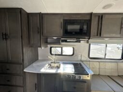 
										2023 Coachmen Leprechaun 230CB full									