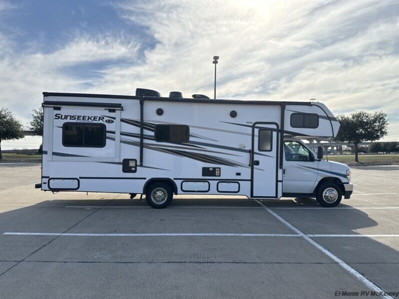 2024 Forest River Sunseeker 2550DSLE