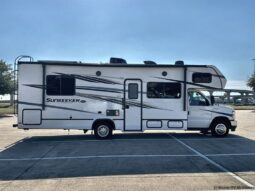 
										2024 Forest River Sunseeker 2950LE full									