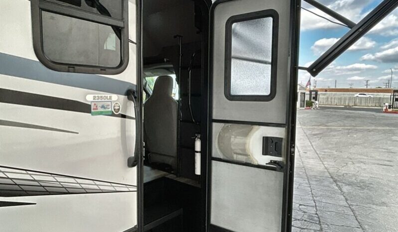 
								2023 Forest River Sunseeker 2350LE full									