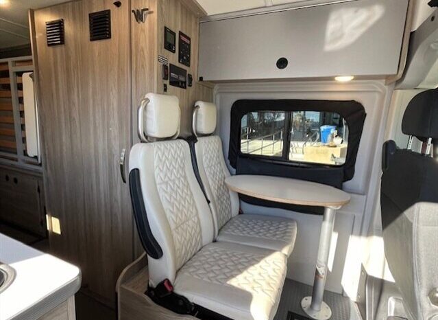 
								2023 Winnebago Solis 59PX full									