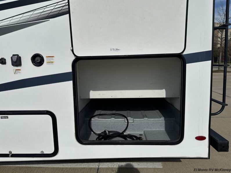 2023 Forest River Sunseeker 3250DSLE