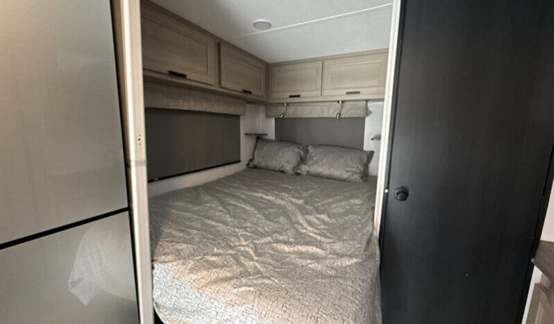 
								2025 Forest River Sunseeker 2150SLE full									