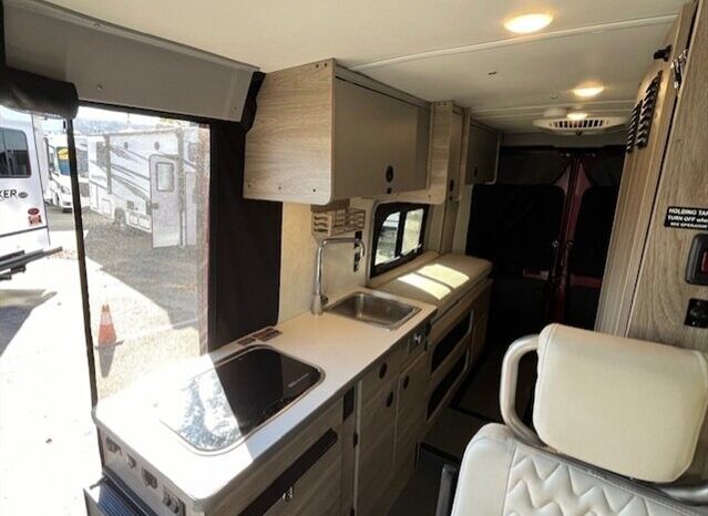 
								2023 Winnebago Solis 59PX full									