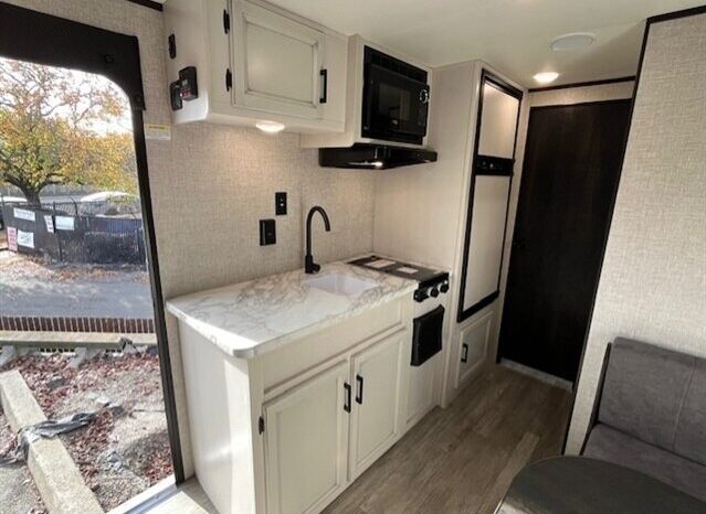 
								2022 JAYCO JAY FLIGHT BAJA M-174BH full									