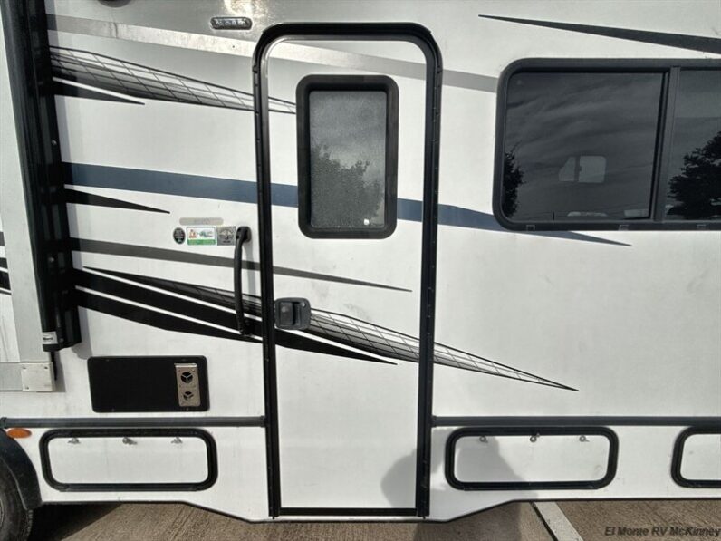 2023 Forest River Sunseeker 3250DSLE